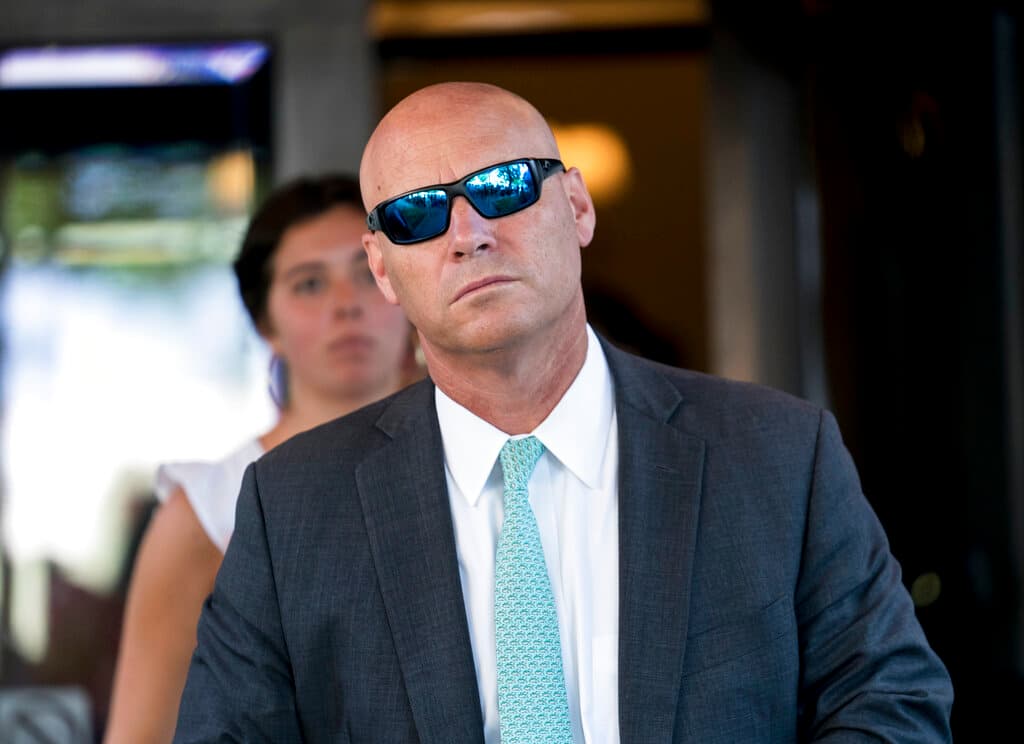 Excolaborador de Mike Pence testificó ante un gran jurado sobre el asalto al Capitolio