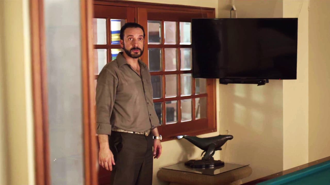 Arturo said goodbye, not before reminding him that he and his brother were always available for anything, and he was naive enough to say they would be at home, celebrating ‘El Arriero’s birthday.