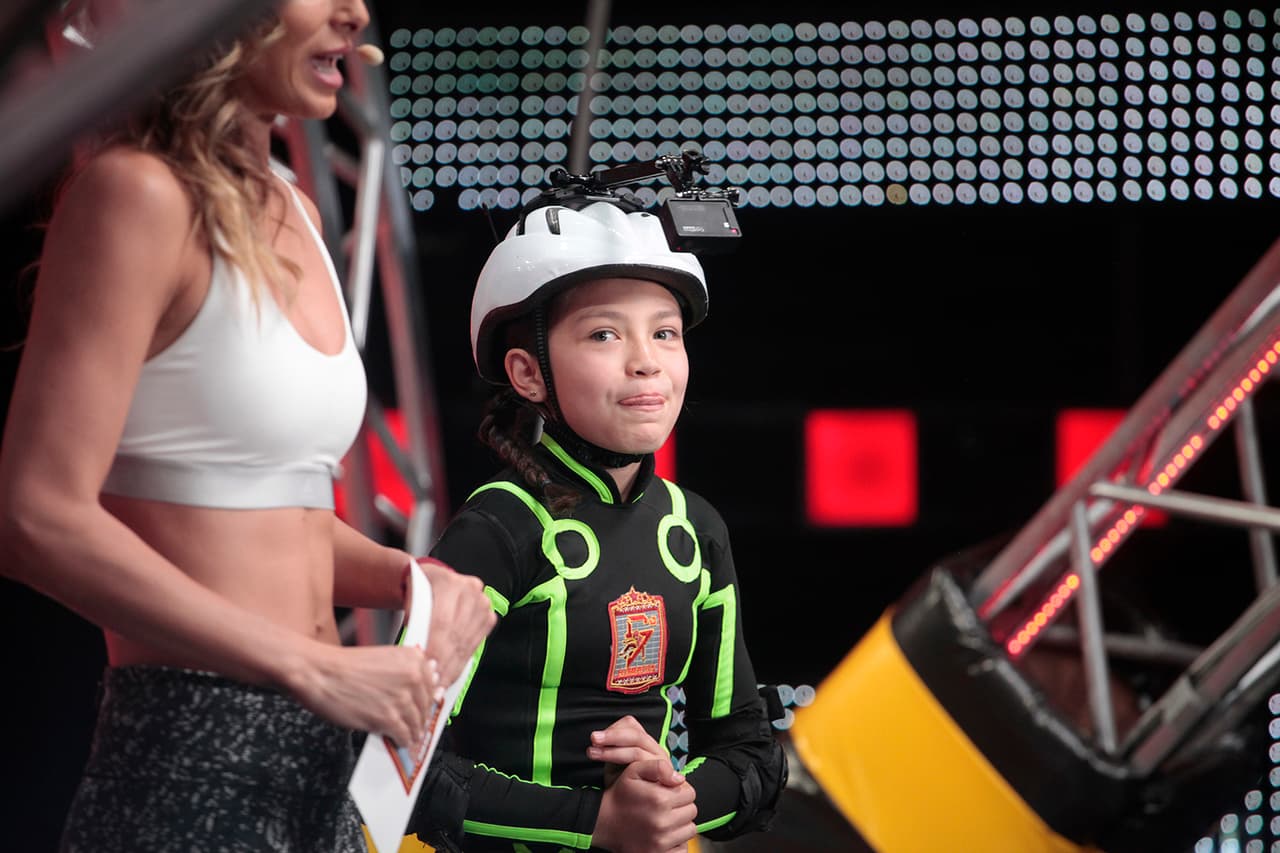 Otro miembro importante de mencionar es Jennifer, la taekwondoin de 9 años que llegó al show para ayudar al escuadrón en los dificiles retos del 'Quinto Elementito'.