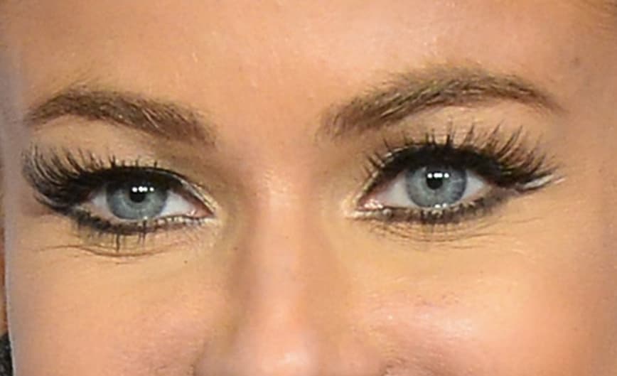 Para que te sigas enamorando te invitamos a que adivines de quién son estos ojitos grises tan hermosos.