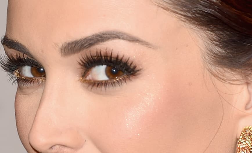 Adivina ahora a quién le pertenecen estos ojos de princesa...