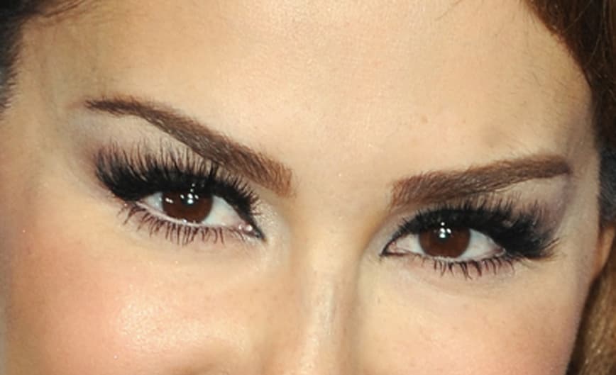 Ella ha sido una de las presentadoras más sexys de Latin GRAMMY, y con esta miradita matadora conquista a cualquier galán.