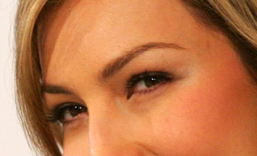 Bella de la cabeza a los pies, pero los ojos de esta diva son hermosos, ¿te gustan? Si eres su fan, seguro ya adivinaste.