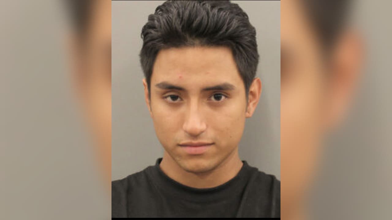 Arrestan a un hombre acusado de balear a un familiar en Houston