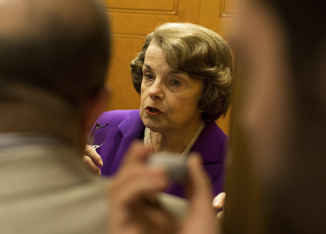 Protestan contra senadora que quiere acabar con ciudades santuario