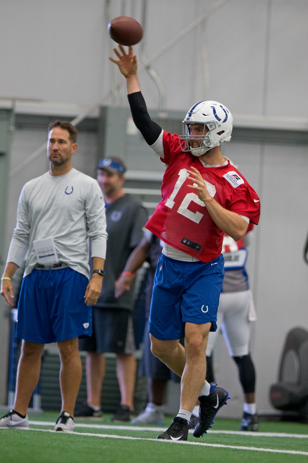 El entrenador confirmó que Luck estaría fuera esta semana frente a San Francisco y no aún hay una fecha para su regreso a la acción de juego.