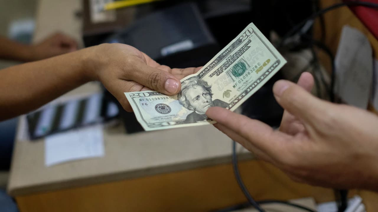 Entregarán más ayuda a familias de bajos recursos de Illinois, incluidos los indocumentados