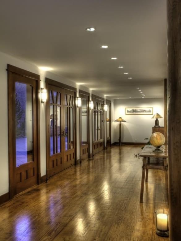 Esto es menos de la mitad del precio que originalmente quería por ella.