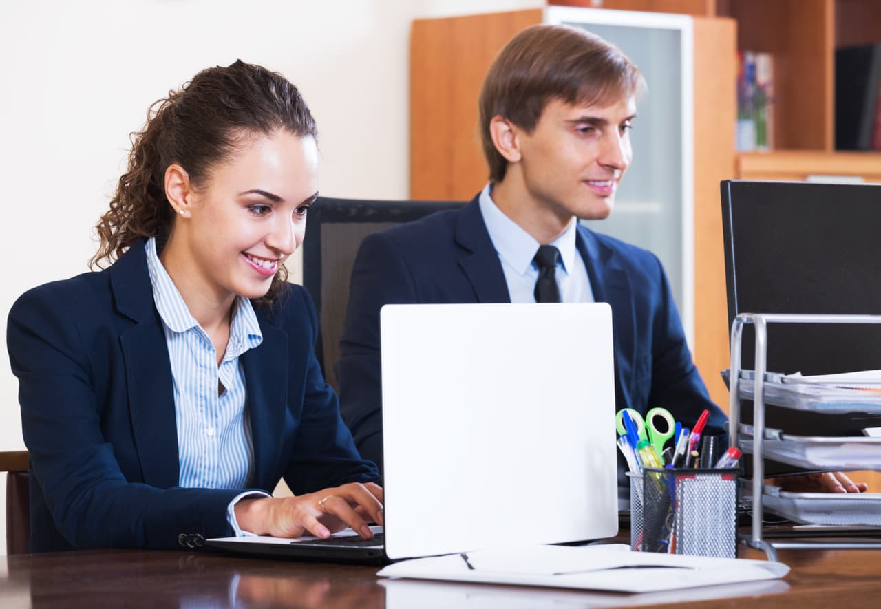 1. Preguntas poderosas. Para generar ideas impactantes es necesario hacer preguntas que provoquen al pensamiento, que inviten a la creatividad.