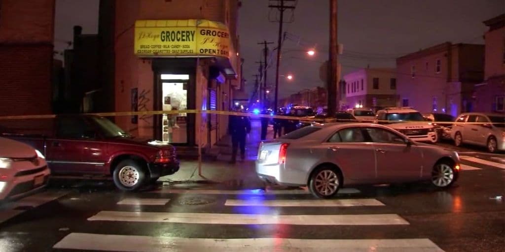 Autoridades investigan asesinato en el interior de una tienda al sur de Filadelfia 