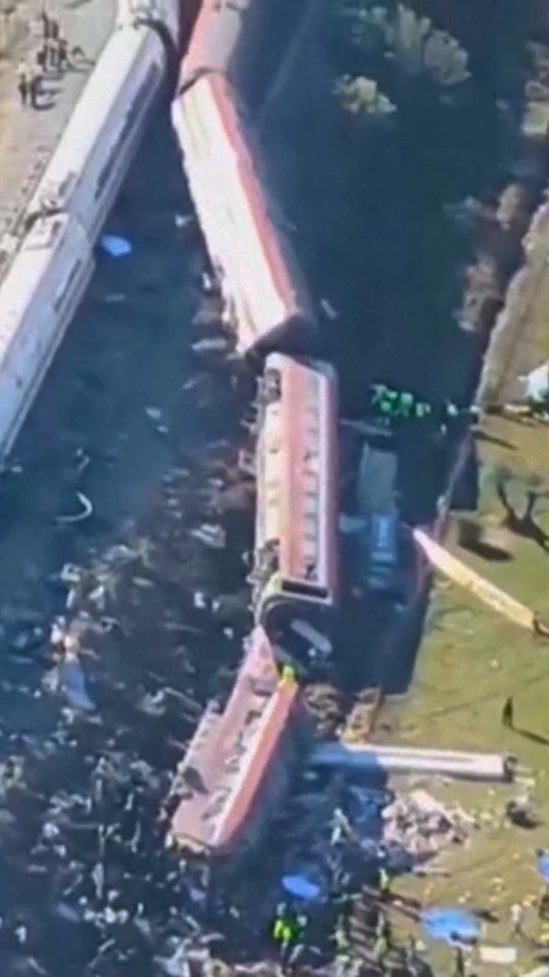 Así se ven desde el aire los trenes tras el choque en Toledo, España