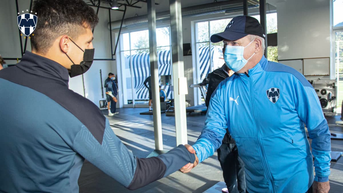 Javier Aguirre dirigió su primer entrenamiento como técnico de Monterrey