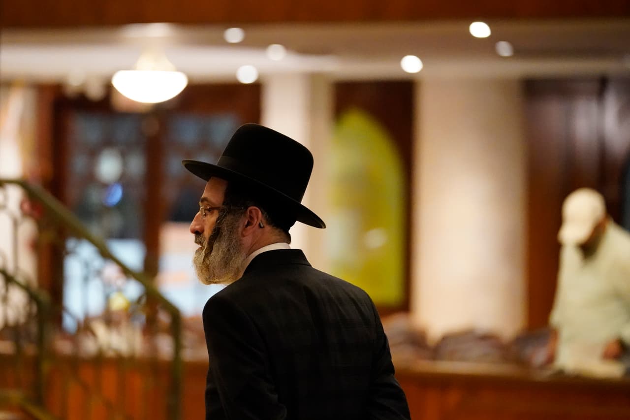 La larga historia judía de Surfside, el 'pueblo' al borde de Miami Beach donde colapsó el edificio