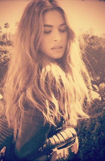 Cuida tu cabello con protectores de calor antes de utilizar la Plancha, Tenaza o Secadora.