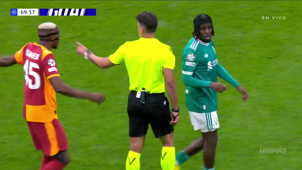 ¡NO CUENTA! Una mano dentro del área anula el gol que había marcado el Liverpool