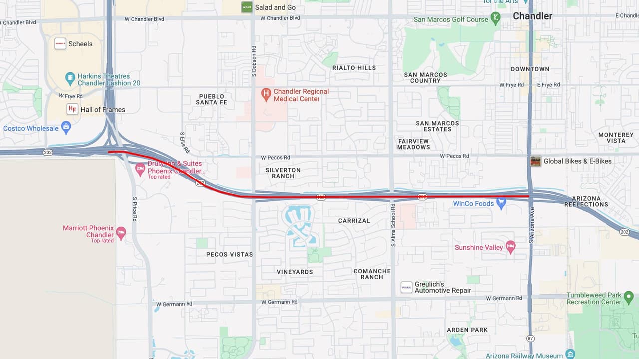 <b>Circuito 202 este</b>
<br>El Loop 202 en dirección este estará cerrado entre el Loop 101 y Arizona Avenue en Chandler, desde las 10 p.m. del viernes 9 de agosto y hasta las 5 a.m. del lunes 12 de agosto.
<br>
<br>
<b>Rutas alternas</b>
<br>Considere rutas alternativas como Chandler Boulevard en dirección este o Germann Road.