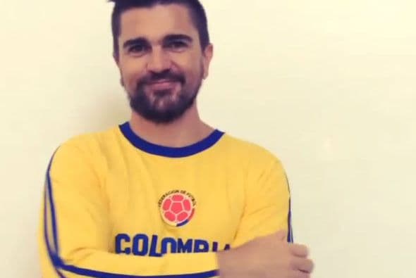Juanes muestra su apoyo a la selección colombiana uniformando a su familia