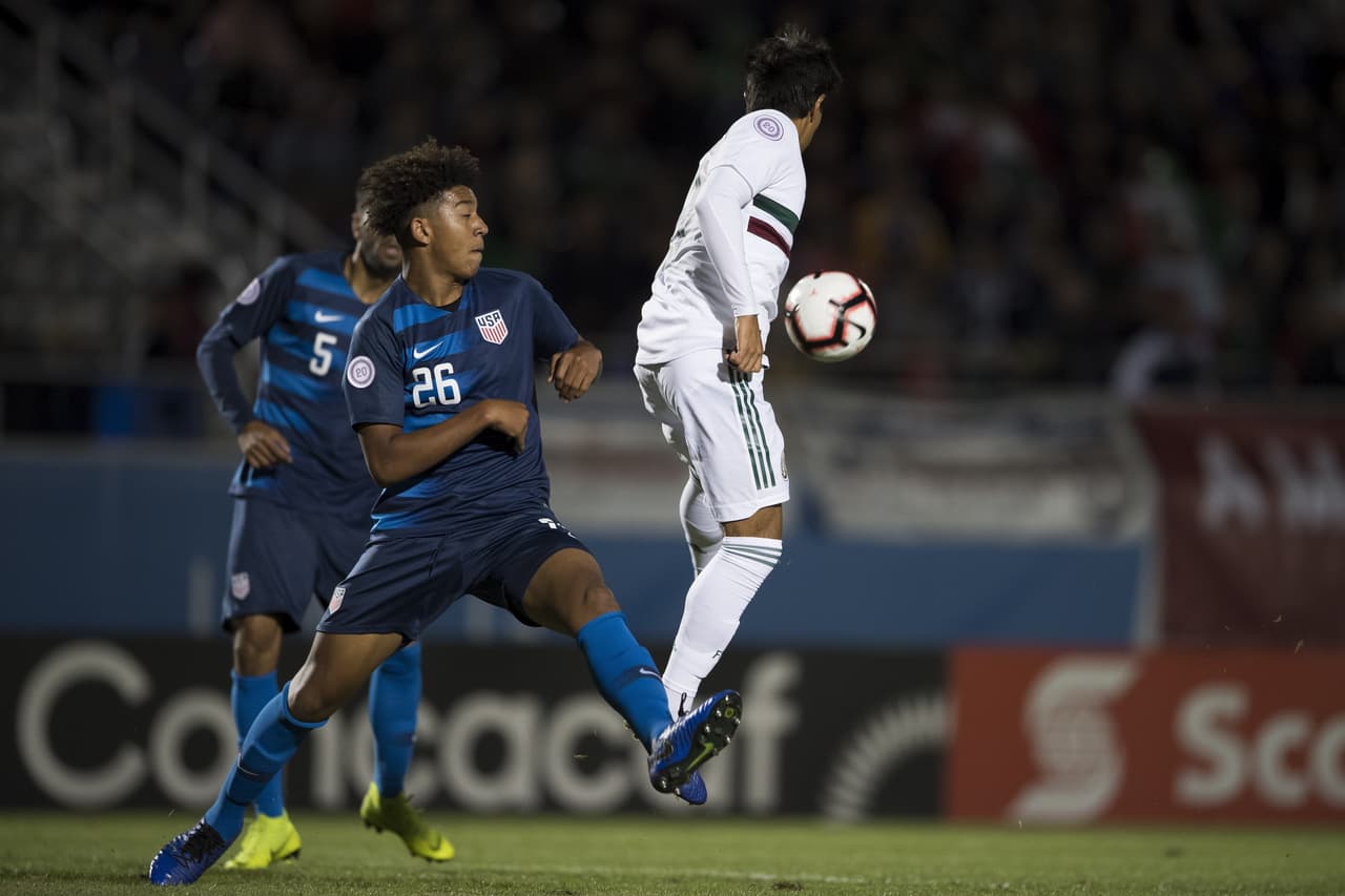 Con cada llegada de Estados Unidos se generaba una sensación de peligro y de que en cualquier momento podrían marcar el primer gol. Pero se fueron 1-0 al medio tiempo.