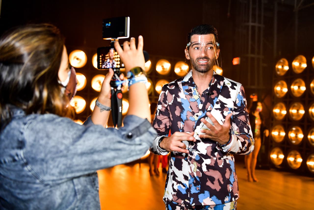 Además, lo hemos visto realizando algunas intervenciones backstage durante los dos primeros shows de esta novena temporada.