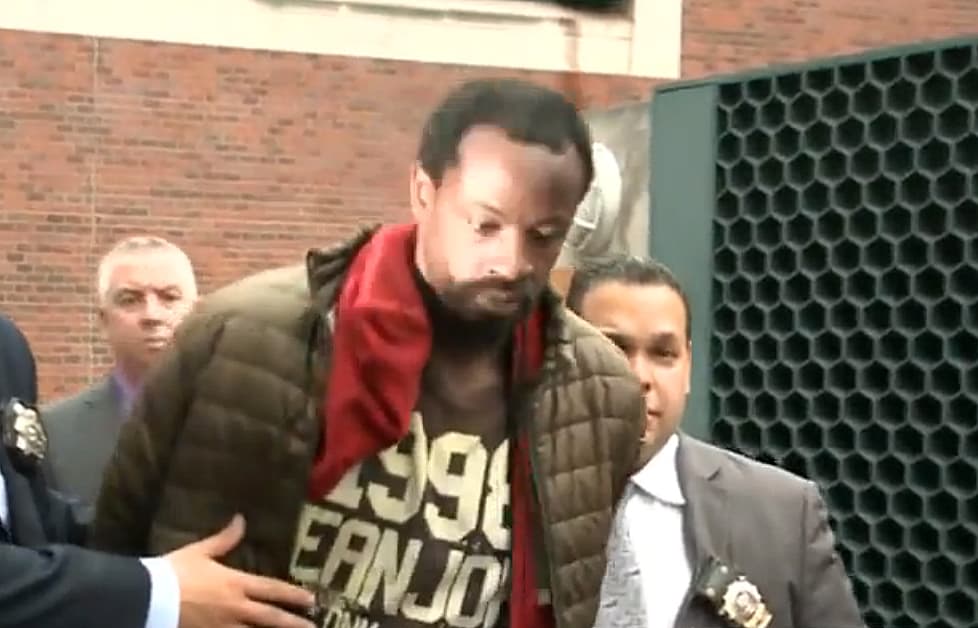 Culpó a Dios de los ataques con excremento contra dos mujeres en Manhattan