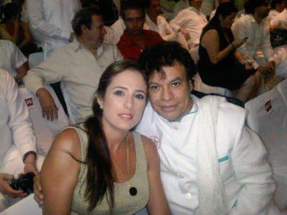 @BMBettyMonroe: "Siempre te amare!! #JuanGabriel ahora cantas desde el cielo".