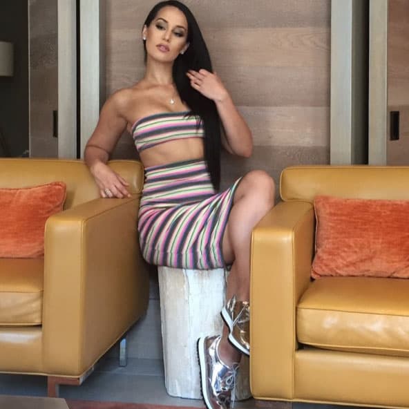 En 2016, la cantante se convirtió en la primera intérprete de regional mexicano en firmar con la disquera Roc Nation Latino.