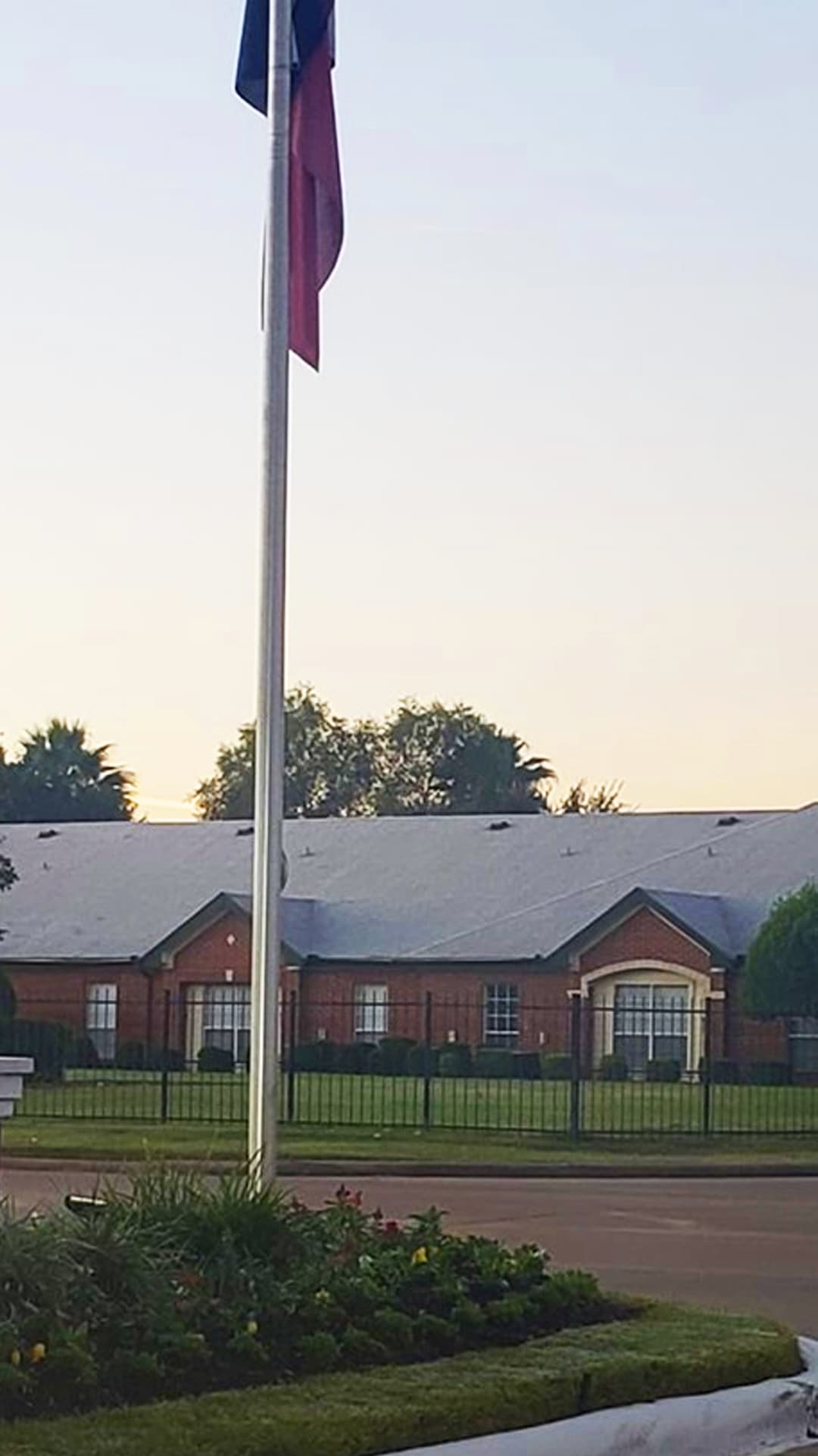 West Road & Steeple Way Blvd, noroeste de Houston.