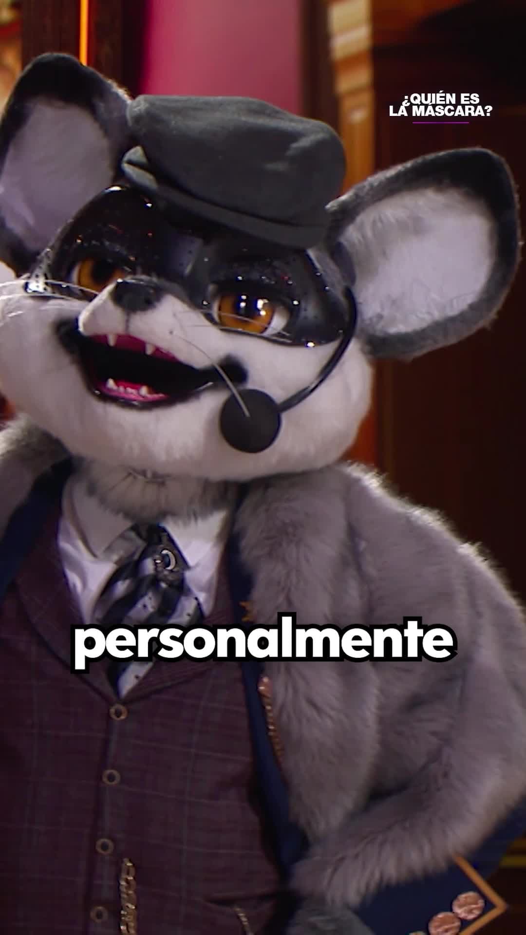 Caco Mixtle despierta sospechas sobre la identidad de Carlos Rivera
