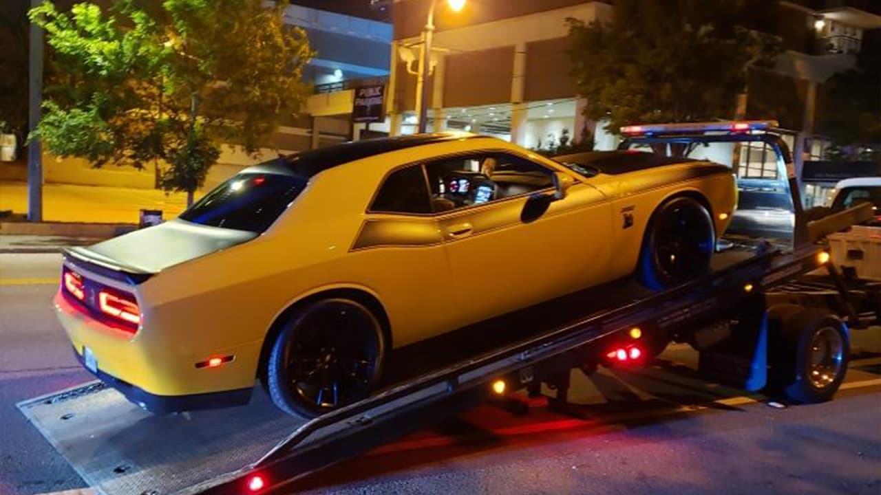 Las carreras clandestinas y aglomeraciones en los estacionamientos de mega tiendas, sumado a música en alto volumen por la madrugada, mantiene molestos a los residentes de Filadelfia.