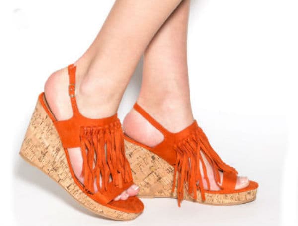 Sandalias con plataformas, 24.98 dólares en Gojane.com