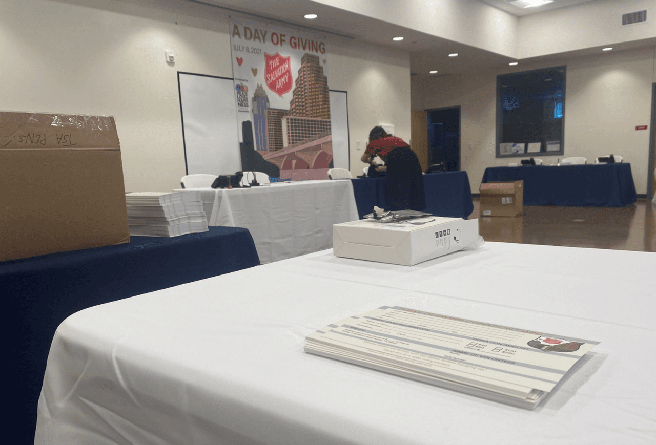 La meta de la organización es poder recaudar $500,000 para continuar la misión de ayudar a las personas y familias con dificultades económicas.