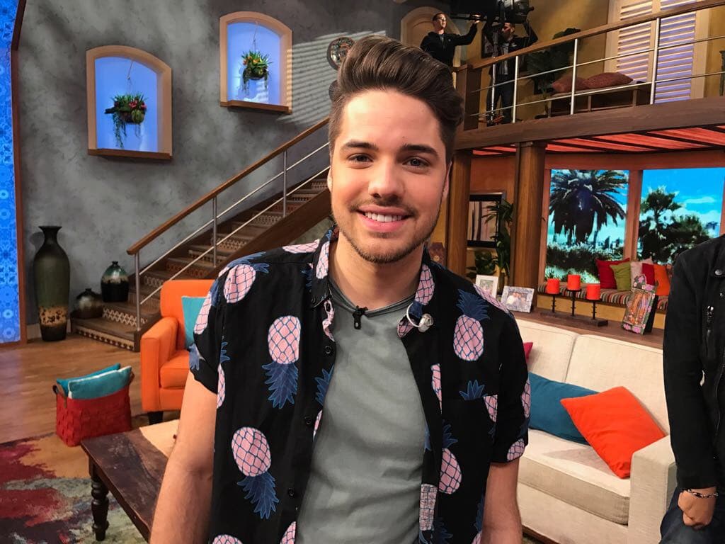 Este viernes 10 de marzo, nuestro William Valdés celebra que desde hace tres años es parte de la familia de Despierta América.