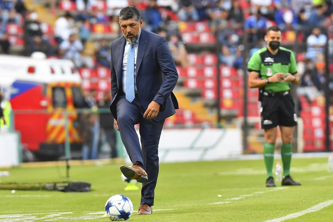 Leonardo Ramos podría salir de Gallos.