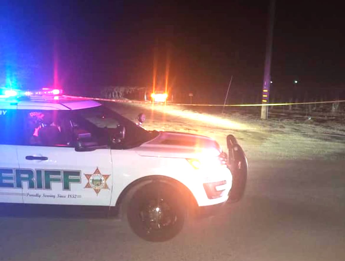 Hallan muerto a un hombre dentro de un automóvil en el condado de Tulare