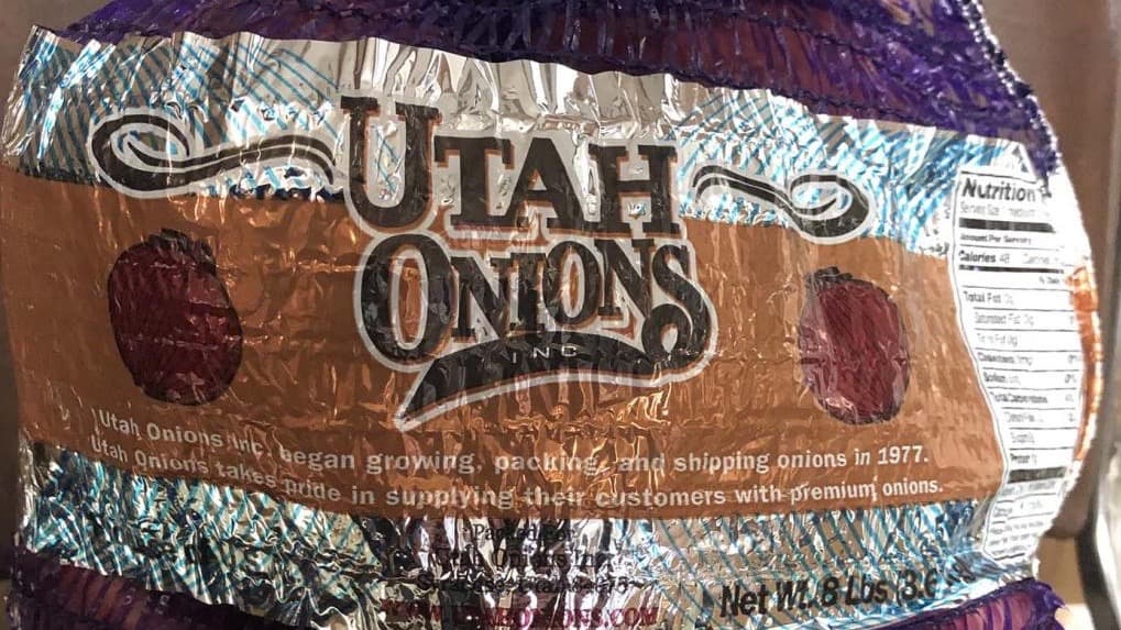 <b>Marca</b>
<b>Utah Onions</b>
<br>Revise el paquete o busque una calcomanía en la cebolla para ver si es de Thomson International, Inc., o una de las marcas que las distribuyeron. Si es así, no lo coma y tire a la basura.
<br>