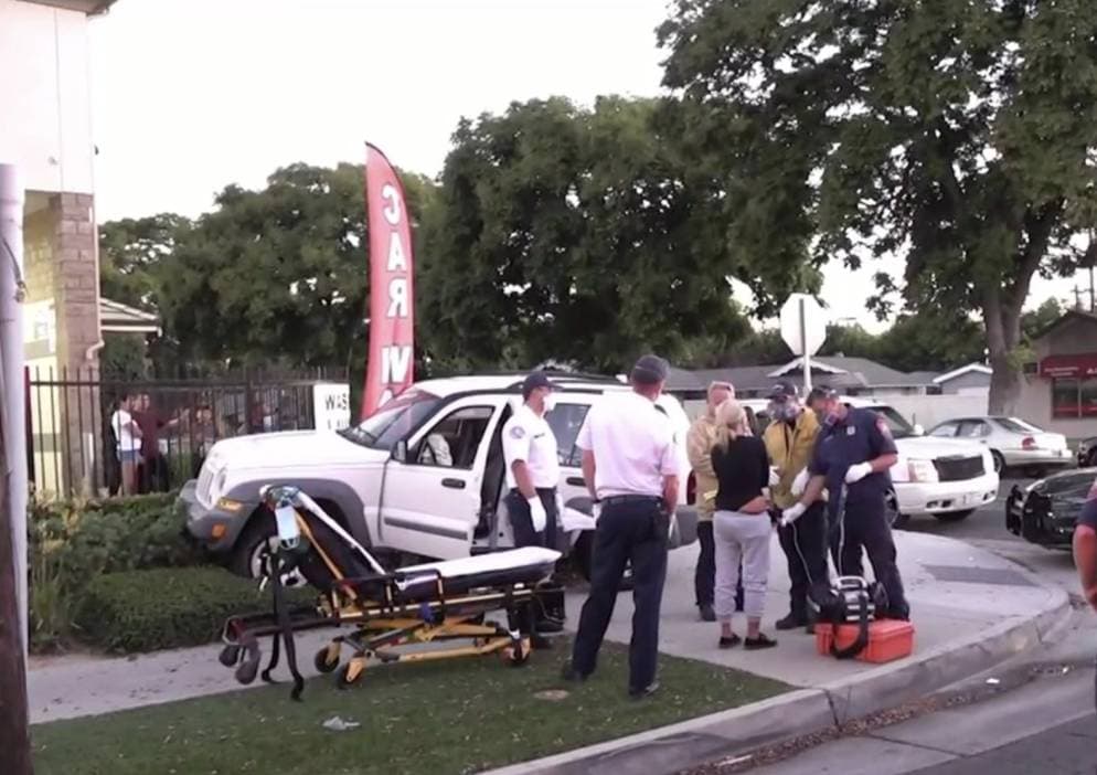 La presunta responsable del incidente fue identificada como 
<b>Courtney Pandolfi</b>, de 40 años y residente de Garden Grove, quien presuntamente estaba bajo los efectos del alcohol, y posiblemente drogas, al momento del accidente.