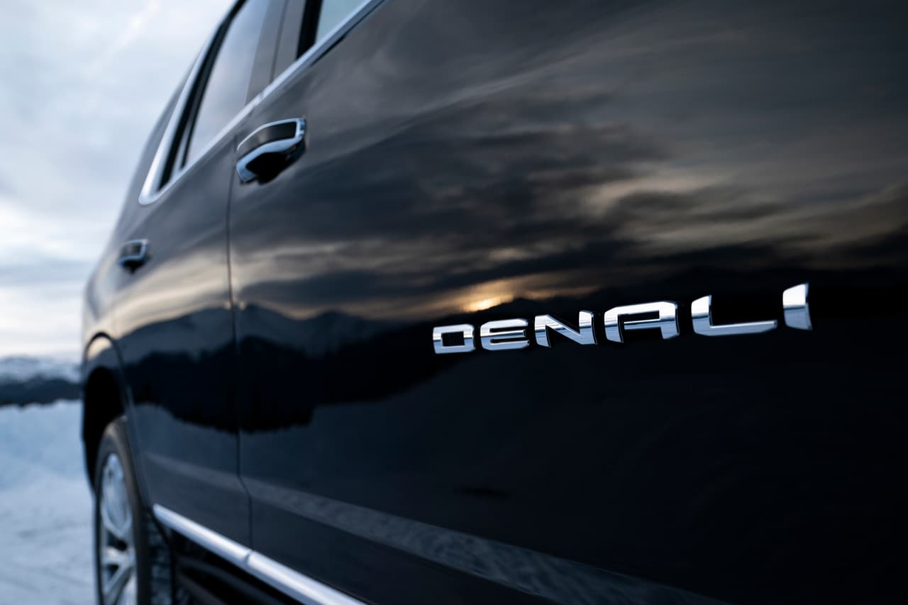GMC Yukon Denali 2021