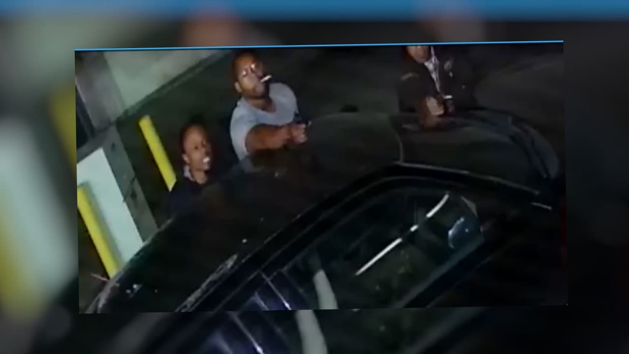 Revelan fotografías de sospechosos en asesinato de un joven en Buena Park