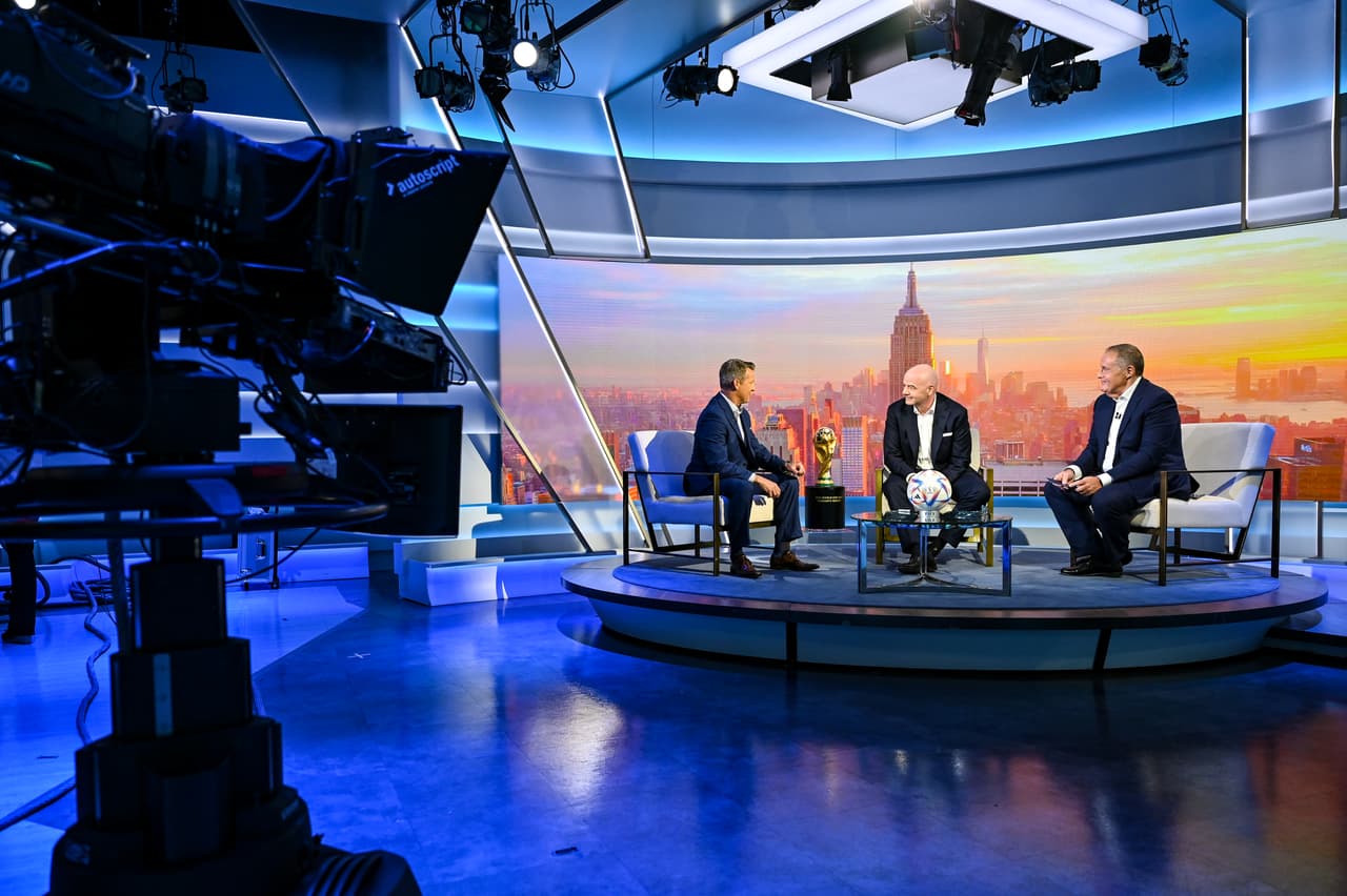 ¡Todo listo! De la mano de Gianni Infantino, Víctor Montagliani y Becky G, la FIFA dio a conocer las 16 sedes y estadios que albergarán la Copa del Mundo 2026.