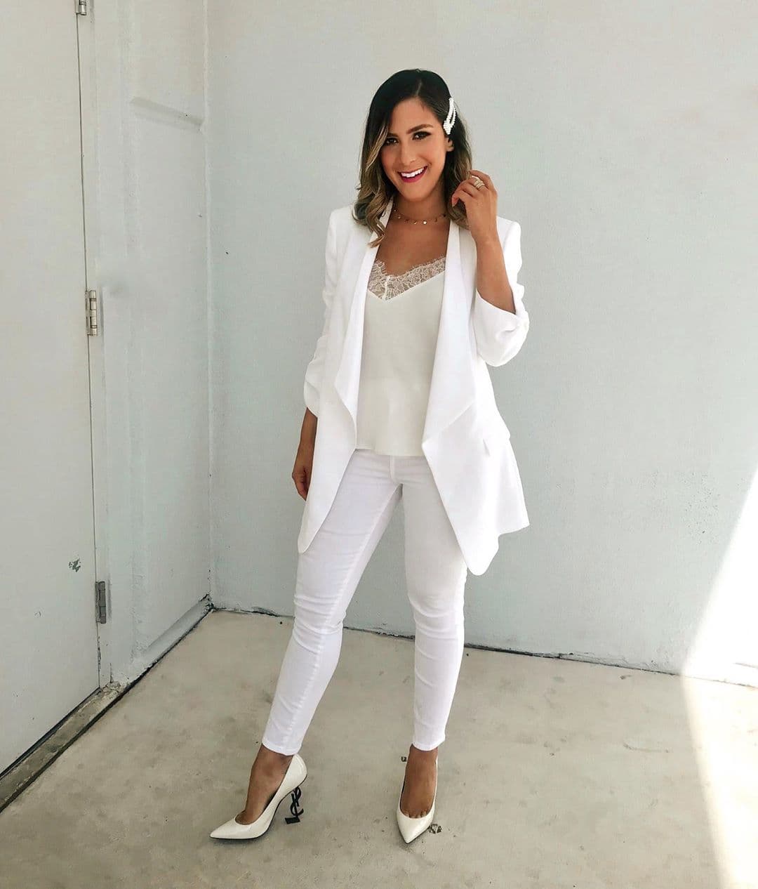 Pon atención a los fabulosos 'stilletos' de Yves Saint Laurent que lleva la encargada de la sección El Revoltillo Digital.