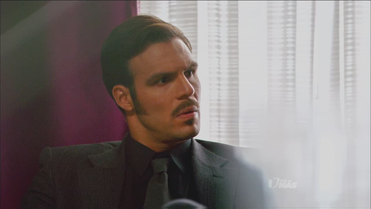 Efraín por su parte comienza a preguntar por la herencia.