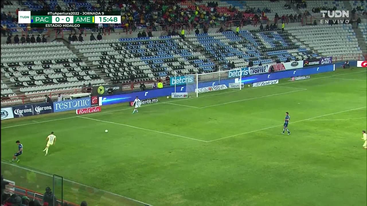 ¡TIRO ATAJADO! disparo por Miguel Tapias.