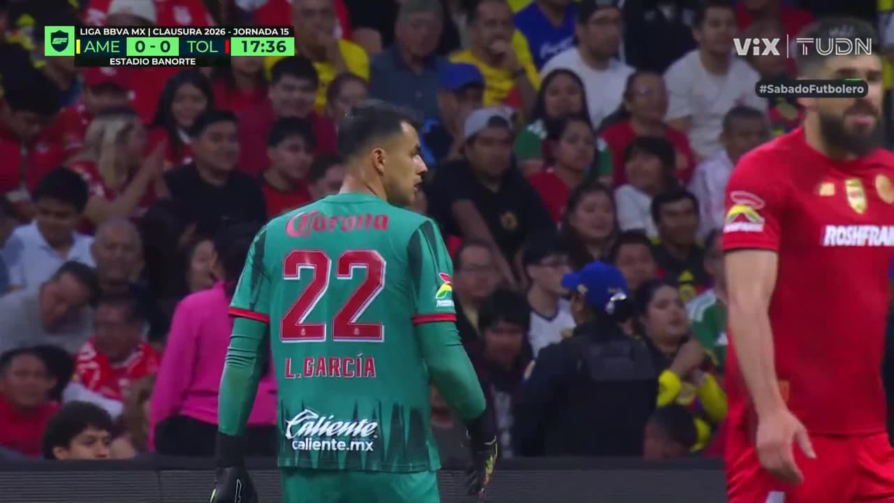 ¡América iba a hacer un golazo de no ser por el atajadón de Luis García!