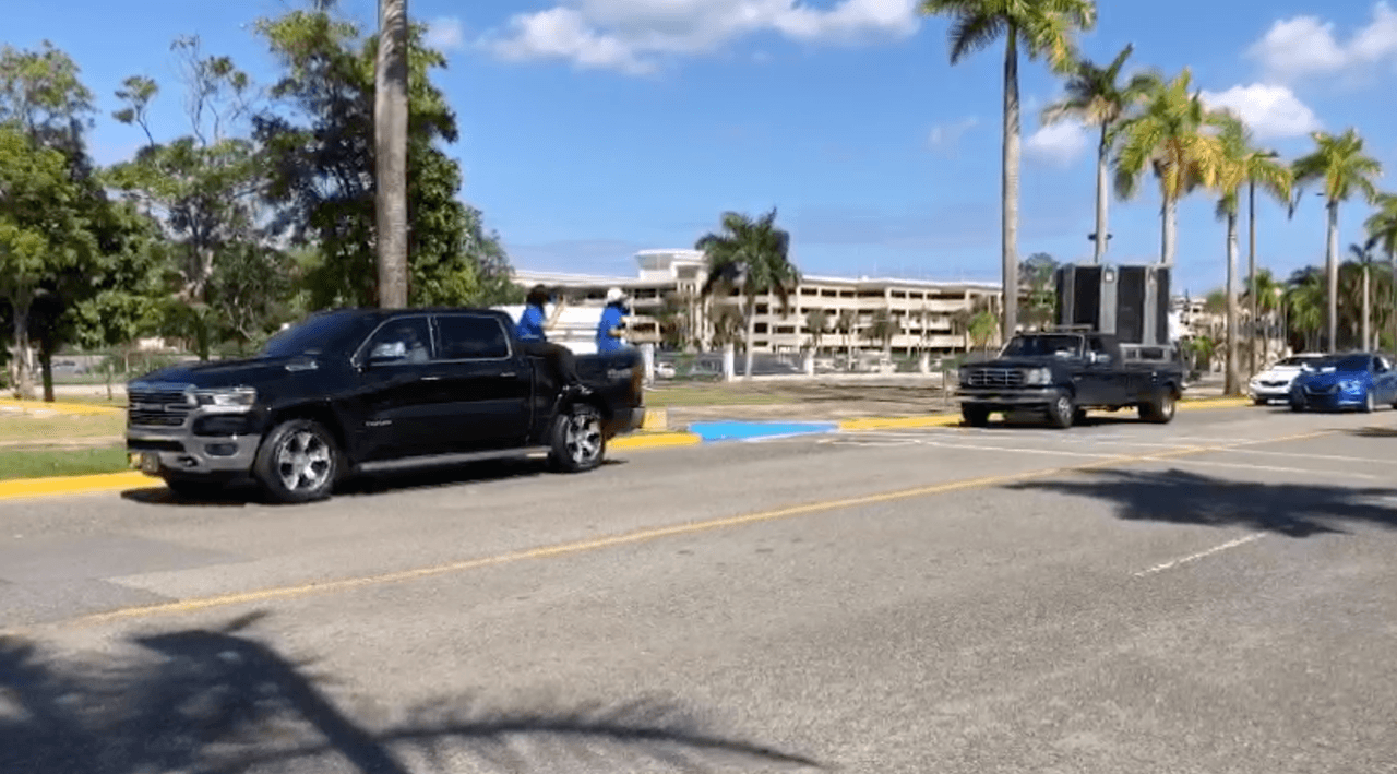 Celebran “entierro” de Manuel Natal en San Juan