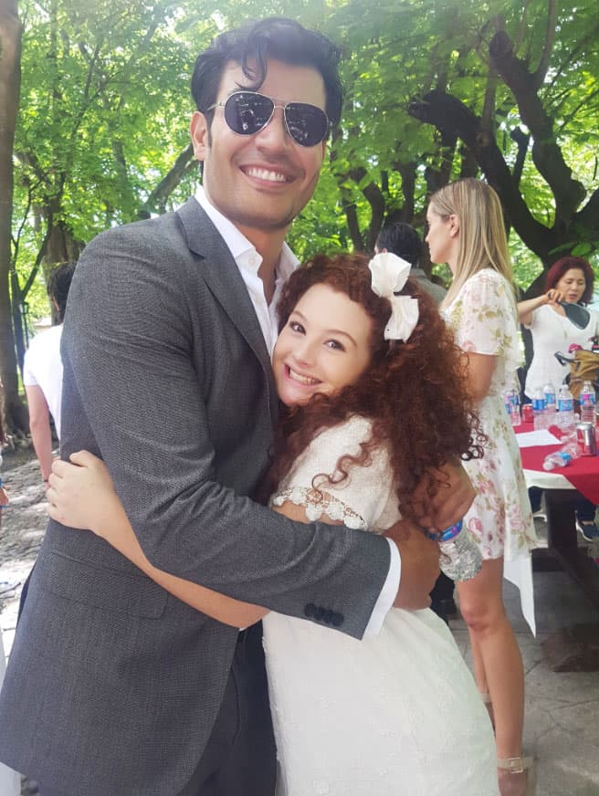 <b><a href="http://www.univision.com/programas/novelas/el-vuelo-de-la-victoria-con-paulina-goto-ya-inicio-grabaciones">'El vuelo de la victoria'</a></b> es una historia rosa, aspiracional y de superación, donde veremos cómo 'Victoria' deberá enfrentar obstáculos para lograr sus sueños.