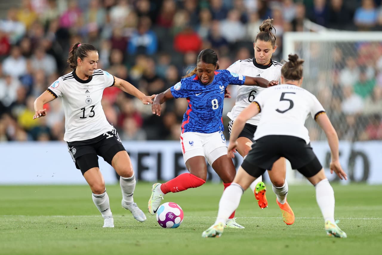 Gracias a un espectacular doblete de Alexandra Popp, Alemania venció a Francia y se metió a la Final en busca de su noveno título de la Euro Femenil. Ahora se verá las caras ante la local Inglaterra.