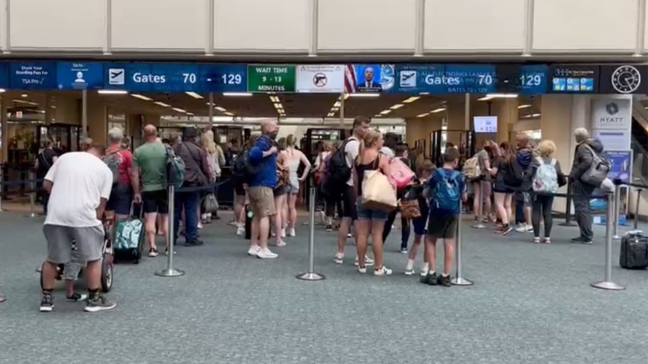 Mascarillas serán opcionales en el Aeropuerto Internacional de Orlando