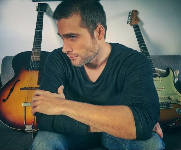 El actor y cantante
<b>Rodrigo Guirao</b> también forma parte de su vida amorosa, ellos vivieron su capítulo de amor en el 2008.