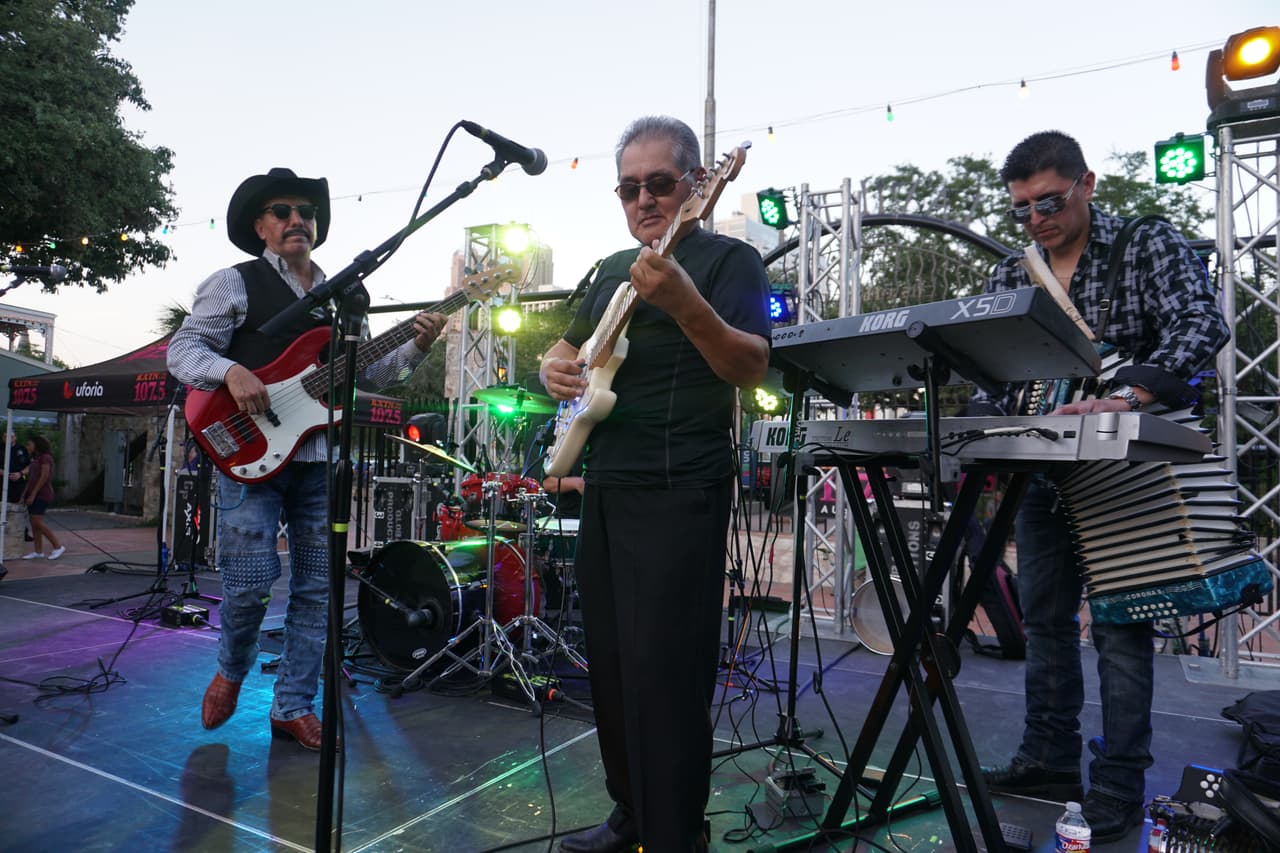 Ram Herrera, Los Banger Broz and Jorge Alejandro took the stage inside La Villita.