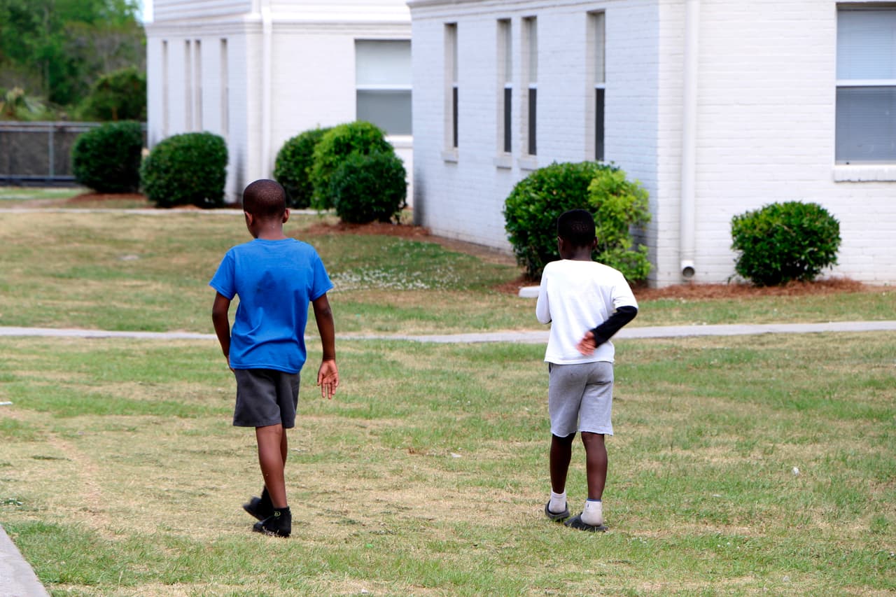 Más de 55,000 niños ciudadanos hijos de indocumentados corren el riesgo de ser desalojados de viviendas públicas
